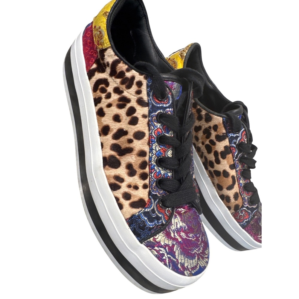 Alice + Olivia Ezra sneakers multi-colored animal print wembroidered accents 6.5